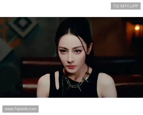 建模脸暴击！这张脸为何能射中心巴？